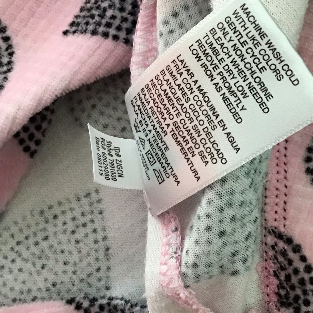 Betsey Johnson pajama set size small pink w black hearts great condition - Picture 10 of 11
